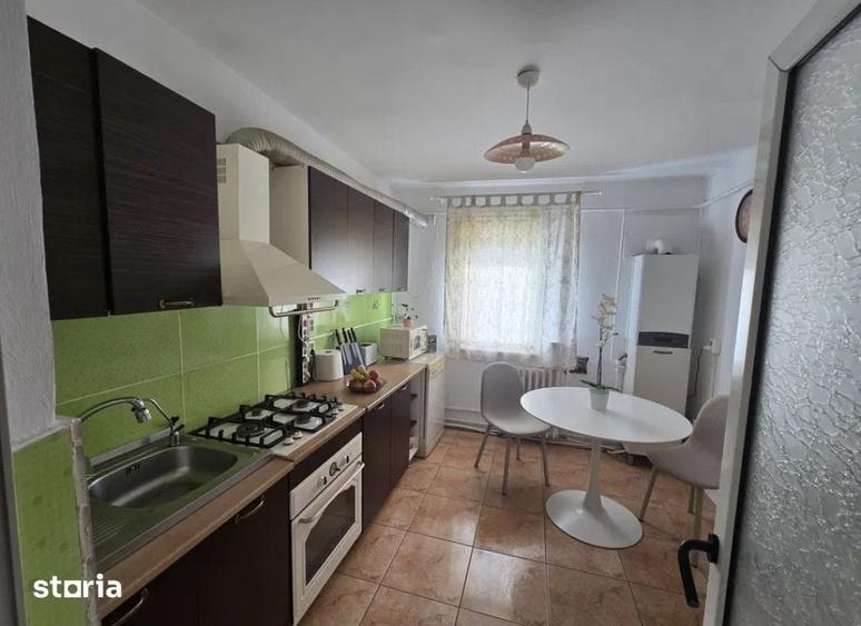 Apartament 3 camere Targu Cucu , 65 metri, etaj 4 Cod:161010 - 6
