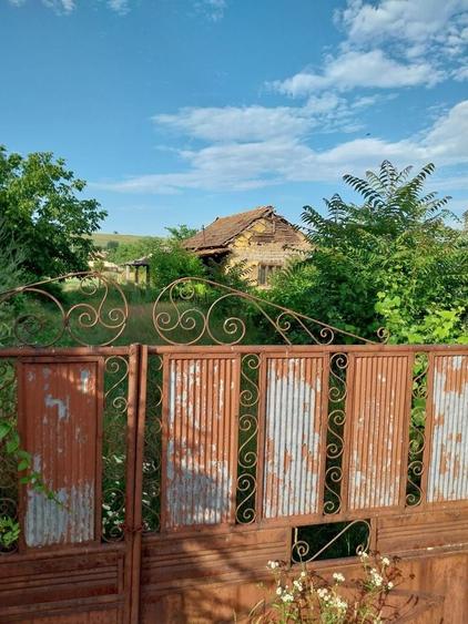 Casă individuală cu 5 camere cu Canalizare în Izimșa