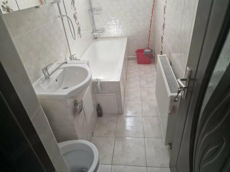 Garsonieră decomandată în Mărăței