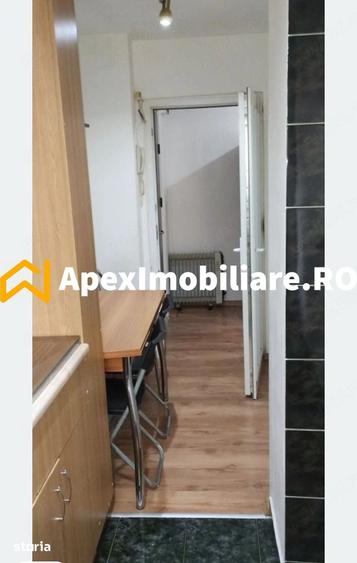 Apartament cu 2 camere semidecomandat în Pantelimon