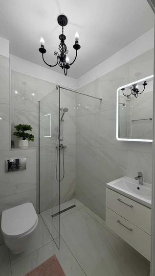 Apartament cu 3 camere decomandat în Vest