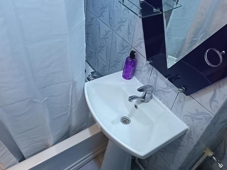 Apartament cu 2 camere semidecomandat, mobilat în Valea Rosie