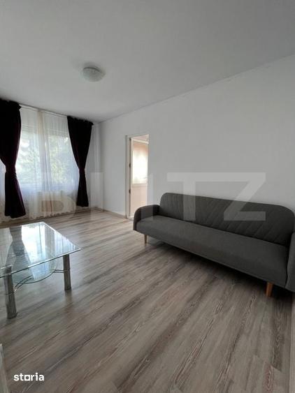 Apartament cu 3 camere semidecomandat în Gară