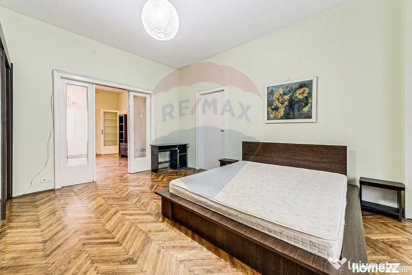 Apartament cu 4 camere decomandat în Ultracentral