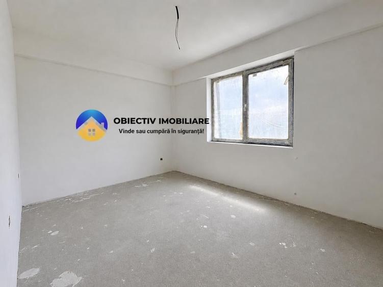Apartament cu 3 camere decomandat în Calea Romanului