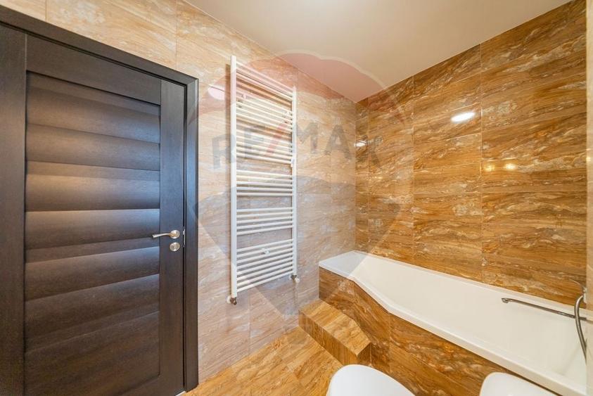 Apartament cu 3 camere decomandat, mobilat în Micălaca