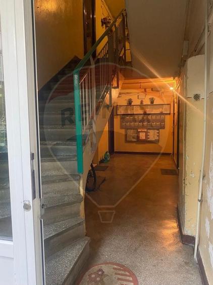 Apartament cu 2 camere decomandat în Brâncoveanu