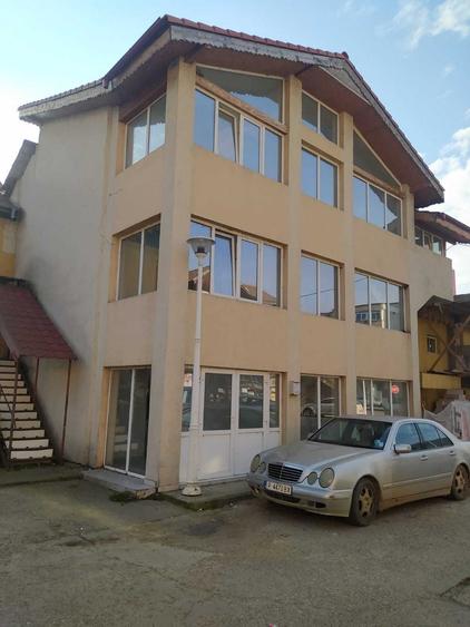 Casă cu 4 camere în Autogară