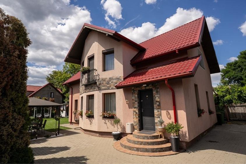 Casă cu 3 camere în Lilieci