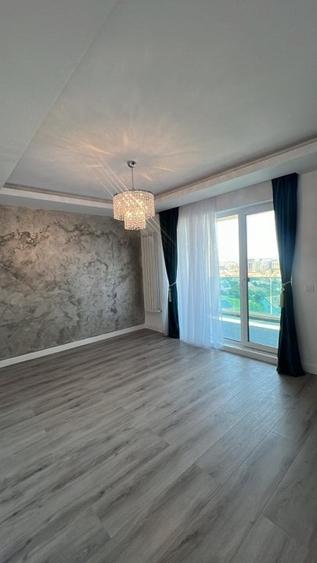 Apartament cu 6 camere decomandat în Nufărul