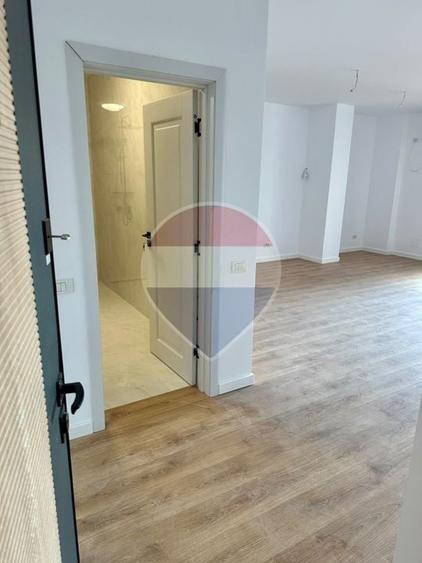 Apartament cu 2 camere decomandat în Iosia