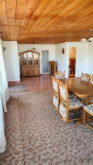 Casă cu 6 camere cu Teren 1579 Mp în Nojorid