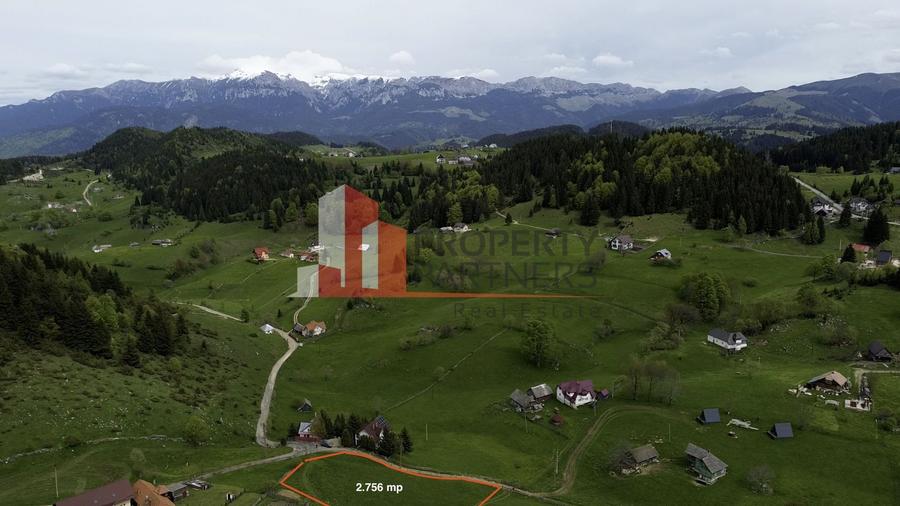 Teren Construcții intravilan de 2756 mp, în Fundata