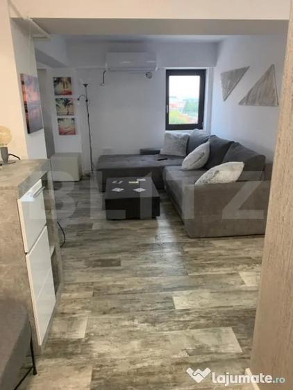 Apartament cu 3 camere decomandat în Victoria
