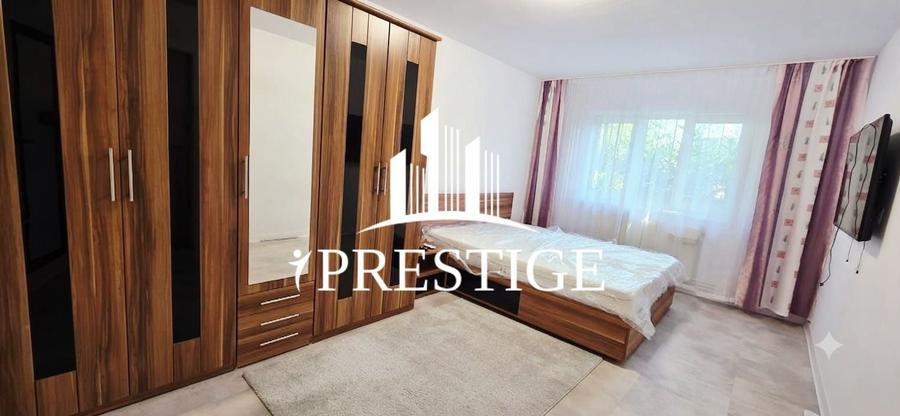 Apartament cu 3 camere decomandat, mobilat în Calea Dumbrăvii
