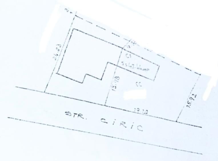 Teren Construcții intravilan de 371 mp, în Tătărași