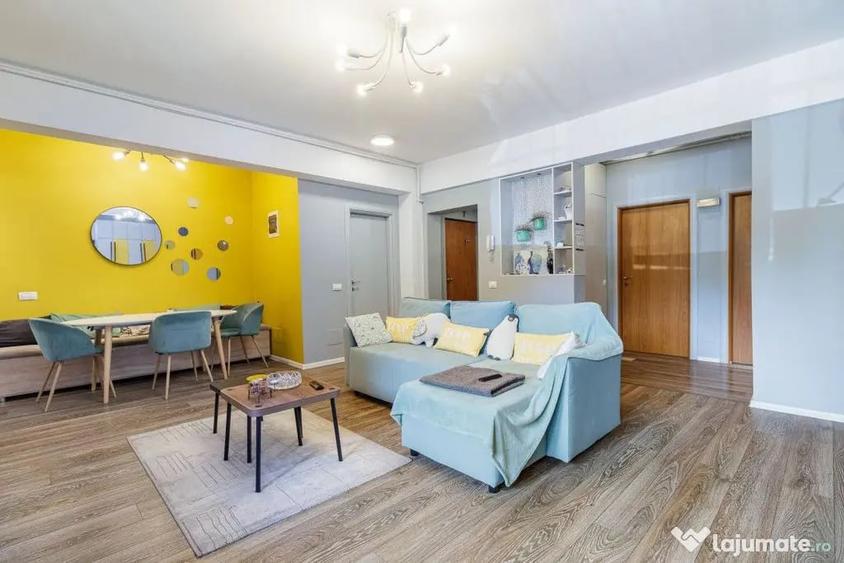 Apartament cu 4 camere semidecomandat în Tineretului
