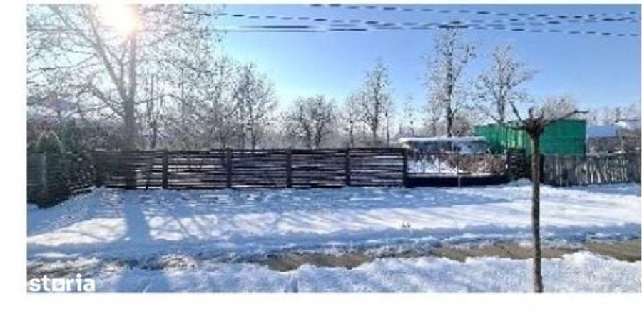 Casă cu 2 camere cu Teren 2441 Mp în Grădiștea