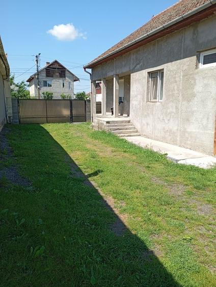 Casă cu 3 camere în Central