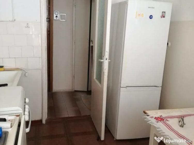 Apartament cu 2 camere semidecomandat în Mazepa 1