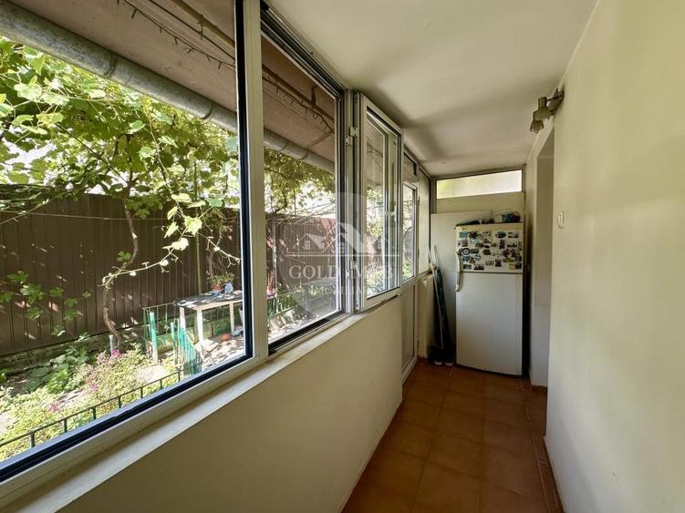 Casă cu 4 camere cu Canalizare în Colentina