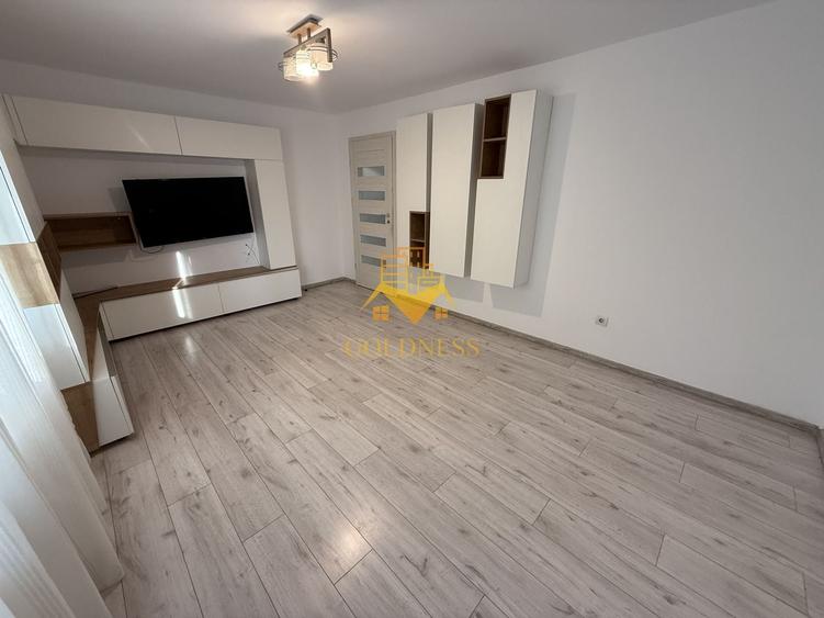 Apartament cu 3 camere decomandat, mobilat în Zorilor