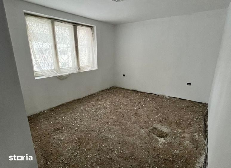 Apartament cu 3 camere în Calea Romanului