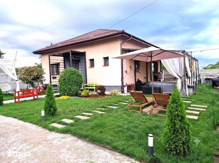 Casă cu 4 camere cu Teren 500 Mp în Central