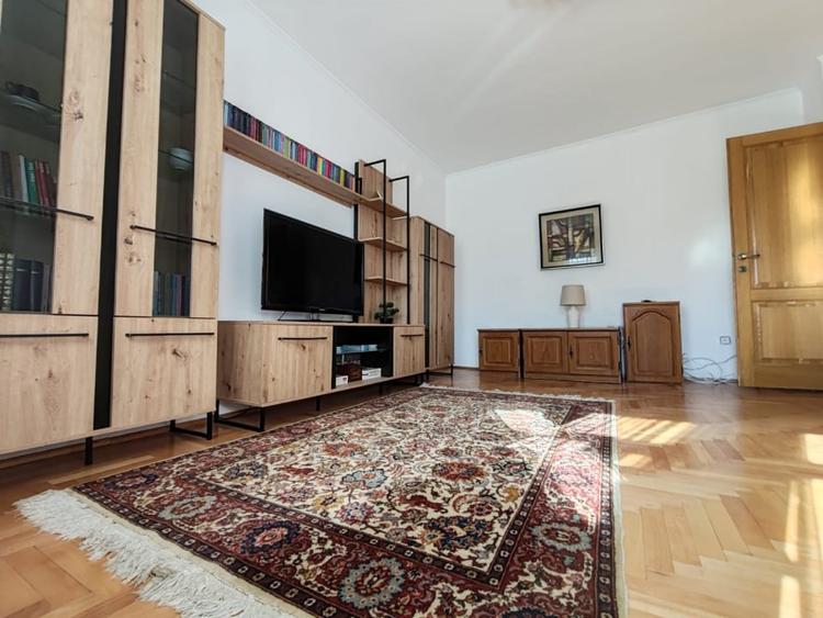 Apartament cu 2 camere decomandat, mobilat în Județean