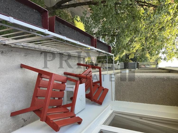 Apartament cu 3 camere decomandat, mobilat în Medicină
