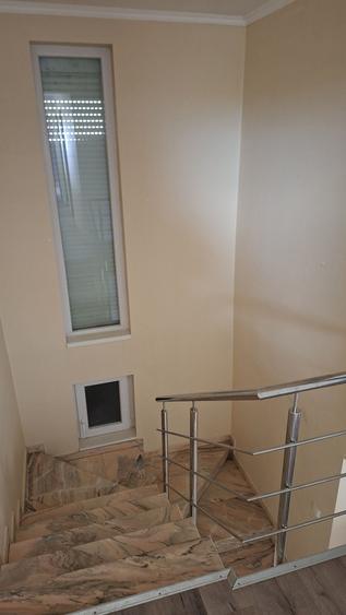 Casă cu 4 camere în Paleu
