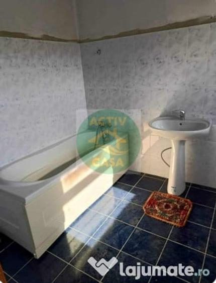 Casa de vanzare, parter si etaj - 2