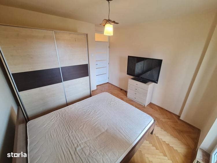 Apartament cu 2 camere decomandat în Băncilor