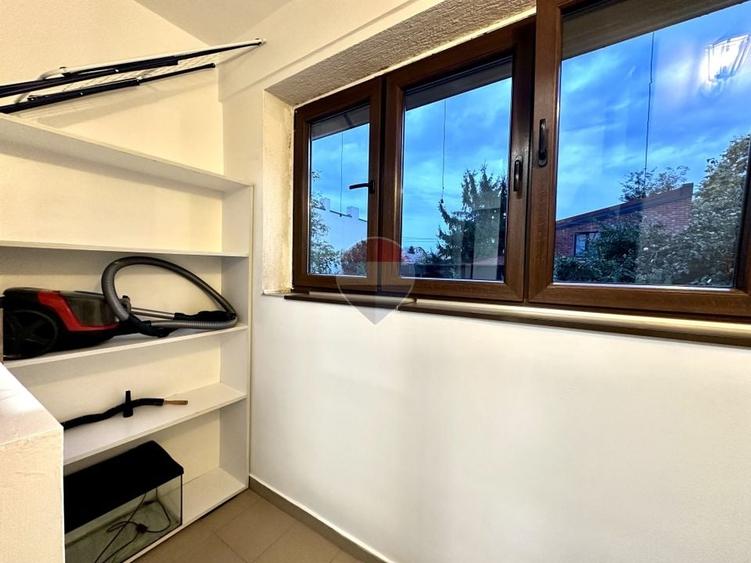 Apartament cu 3 camere decomandat, mobilat în Bucureștii Noi