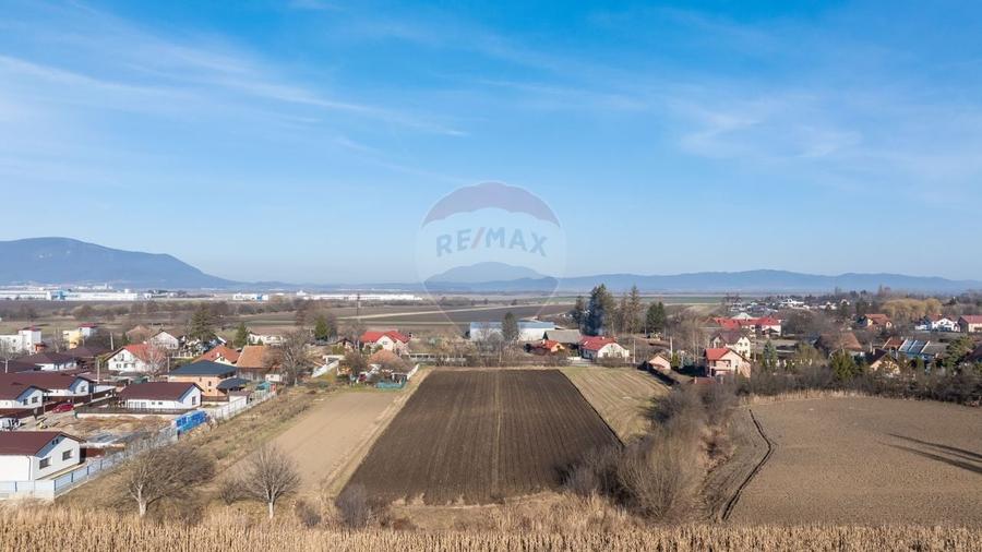 Teren Construcții intravilan de 9000 mp, în Stupini