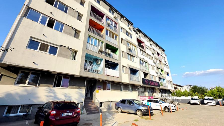 Apartament cu 3 camere decomandat, mobilat în Chiajna