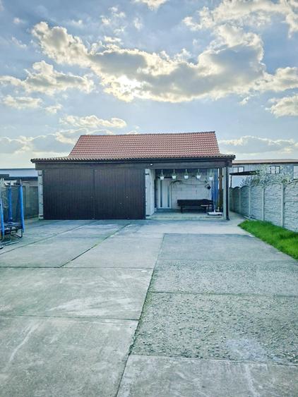 Duplex cu 5 camere cu Canalizare în Săcălaz