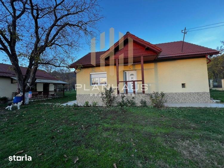 Casă cu 5 camere cu Teren 27 Mp în Cicârlău