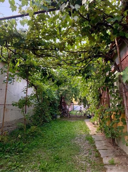 Casă cu 2 camere cu Teren 18 Mp în Bodogaia