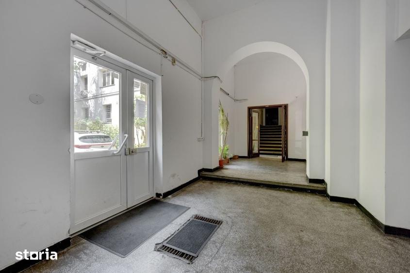 Apartament cu 2 camere decomandat în Basarabia