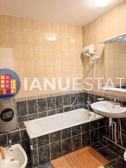 Apartament cu 3 camere semidecomandat în Tineretului