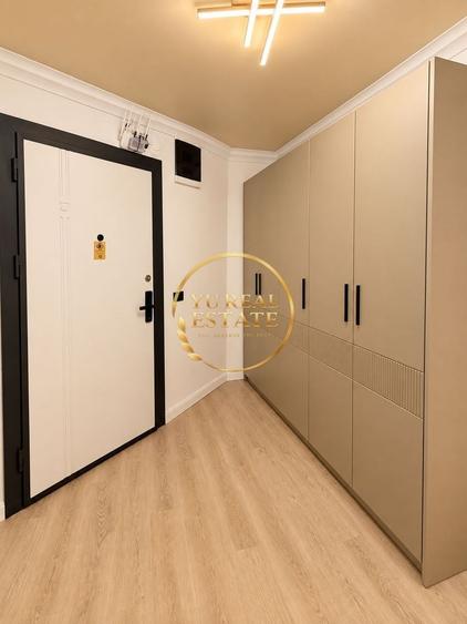 Apartament cu 3 camere semidecomandat în Central