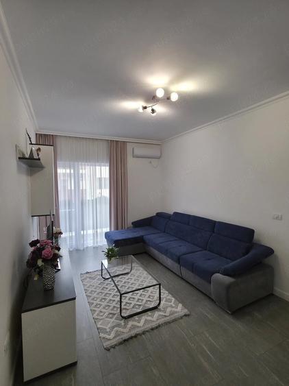 Apartament cu 3 camere decomandat, mobilat în Chișoda