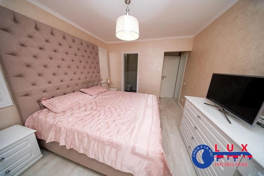 Apartament cu 3 camere decomandat în Ultracentral