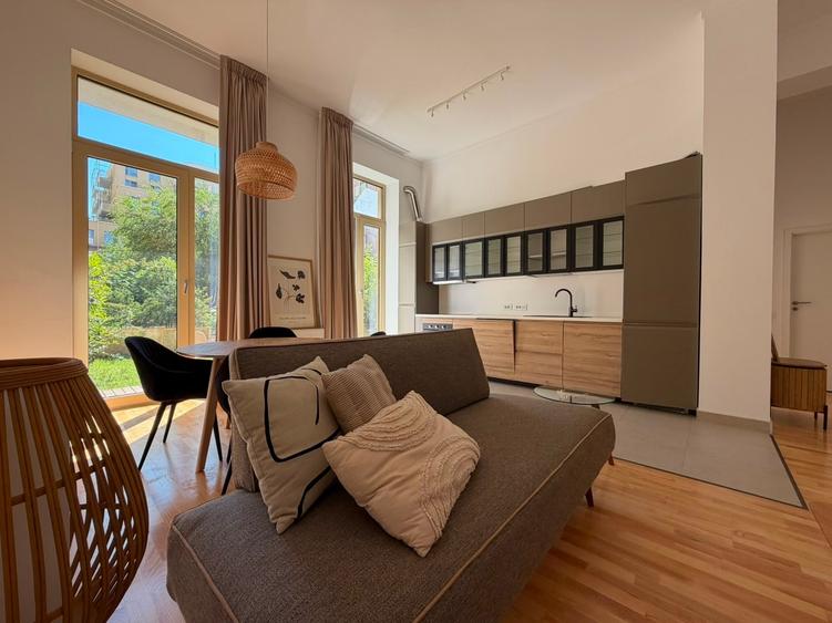 Apartament cu 2 camere decomandat, mobilat în Bucureștii Noi