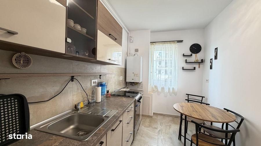 Apartament cu 2 camere decomandat în Central