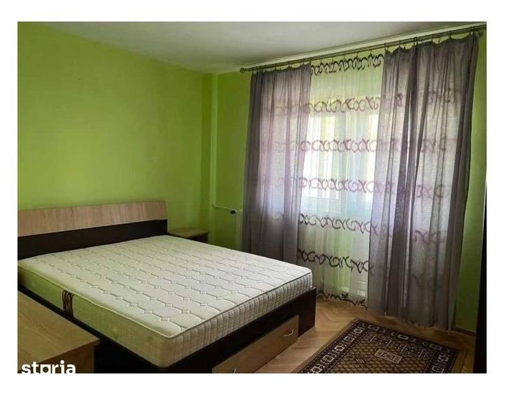Apartament cu 4 camere decomandat în Vitan