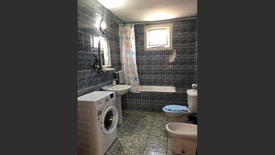 Casă cu 4 camere cu Canalizare în Năsăud