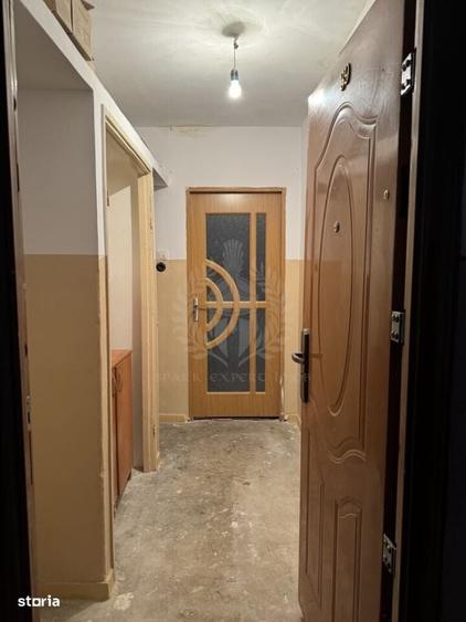 Apartament cu 2 camere nedecomandat în Central