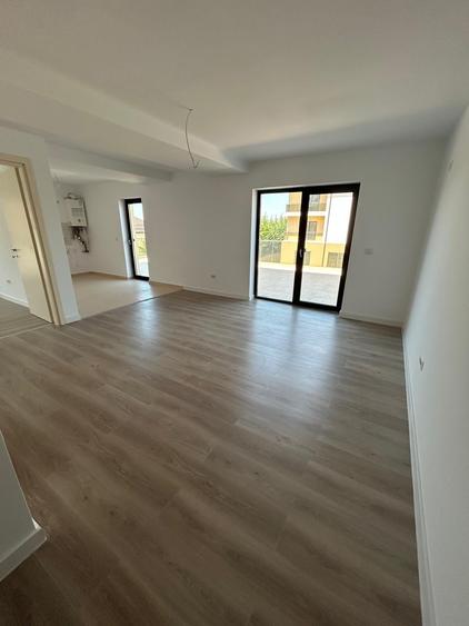 Apartament cu 2 camere semidecomandat în Găgeni